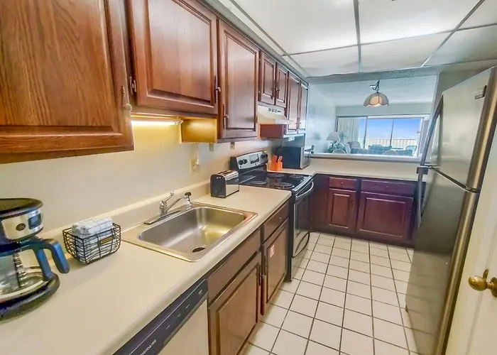 Edgewater 43 *